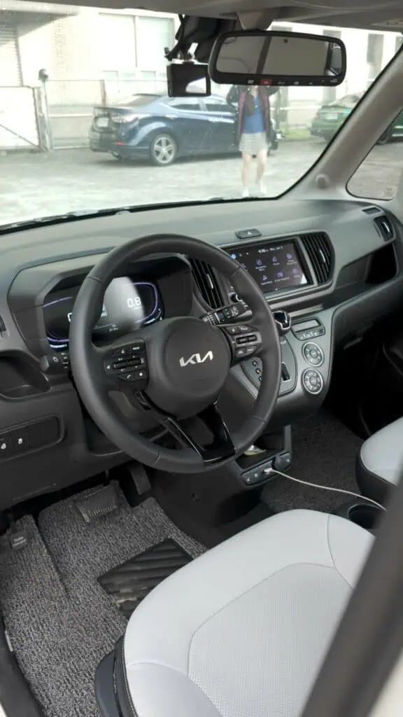 Kia ray 駕駛座